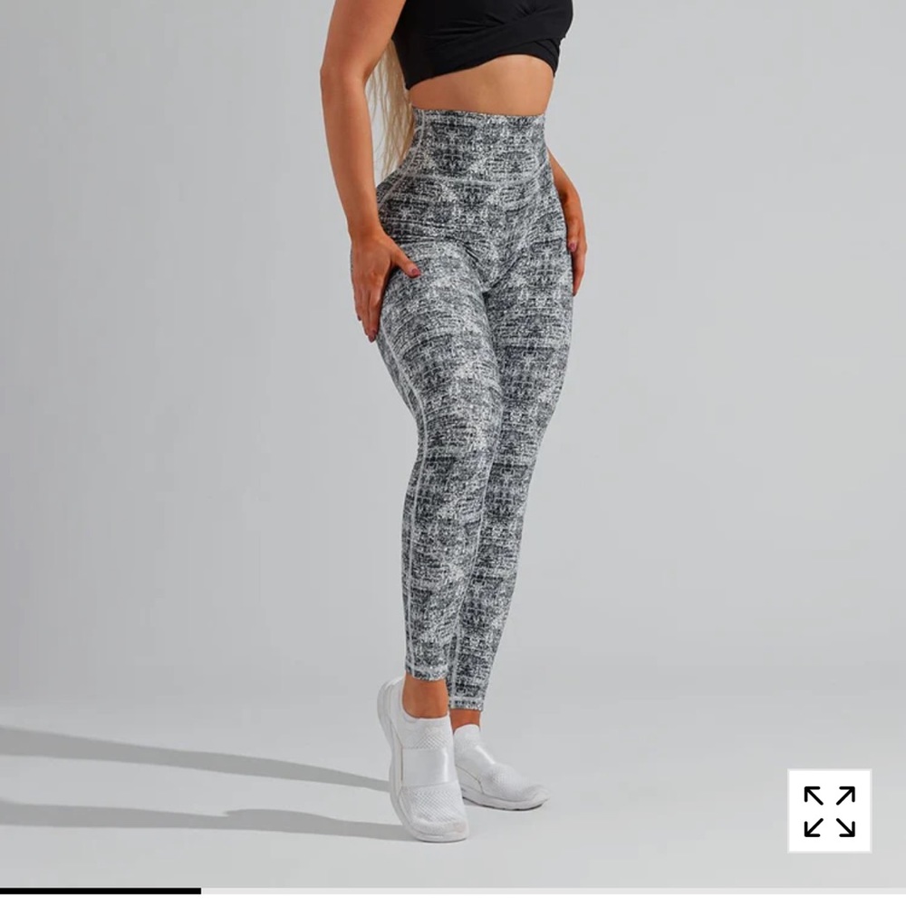 Buff bunny legacy leggings - size xs